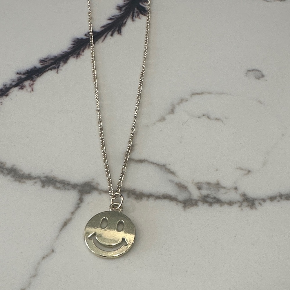 Silver Smiley Face Pendant Necklace